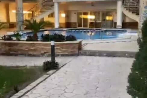 Beachfront apartment with pool and modern amenities in Hurghada.