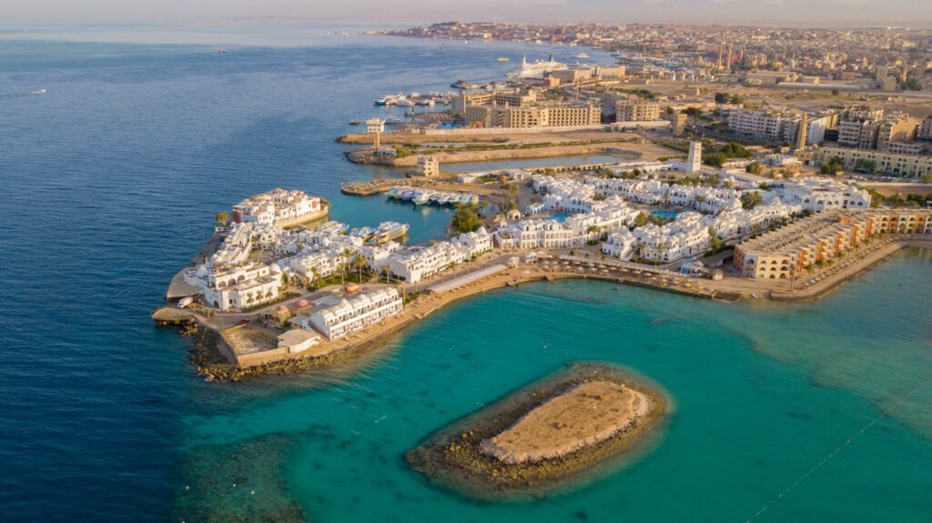 Egypt PM Madbouly: Foreign Real Estate Investment is Welcome — What This Means for Hurghada Buyers